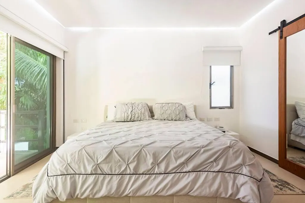 Experience Tranquility & Comfort Apartment Puerto Morelos Mexico